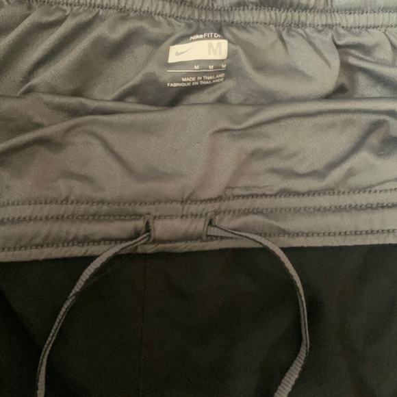 Short - Picture 2 of 4